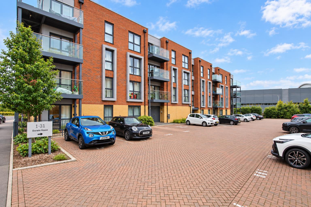 2-bed flat on Darwin House,Holmesley Road, Borehamwood, £350,000