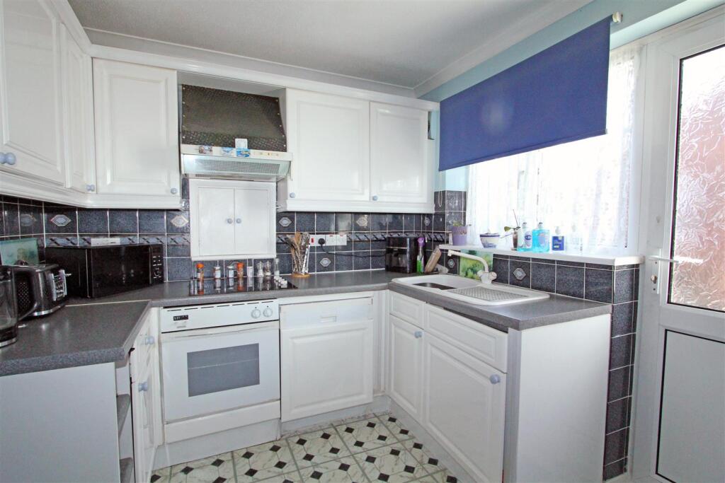 House in Tonbridge - View 5