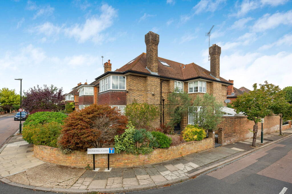 Main image of property: Stonehill Road, London, SW14 8RR