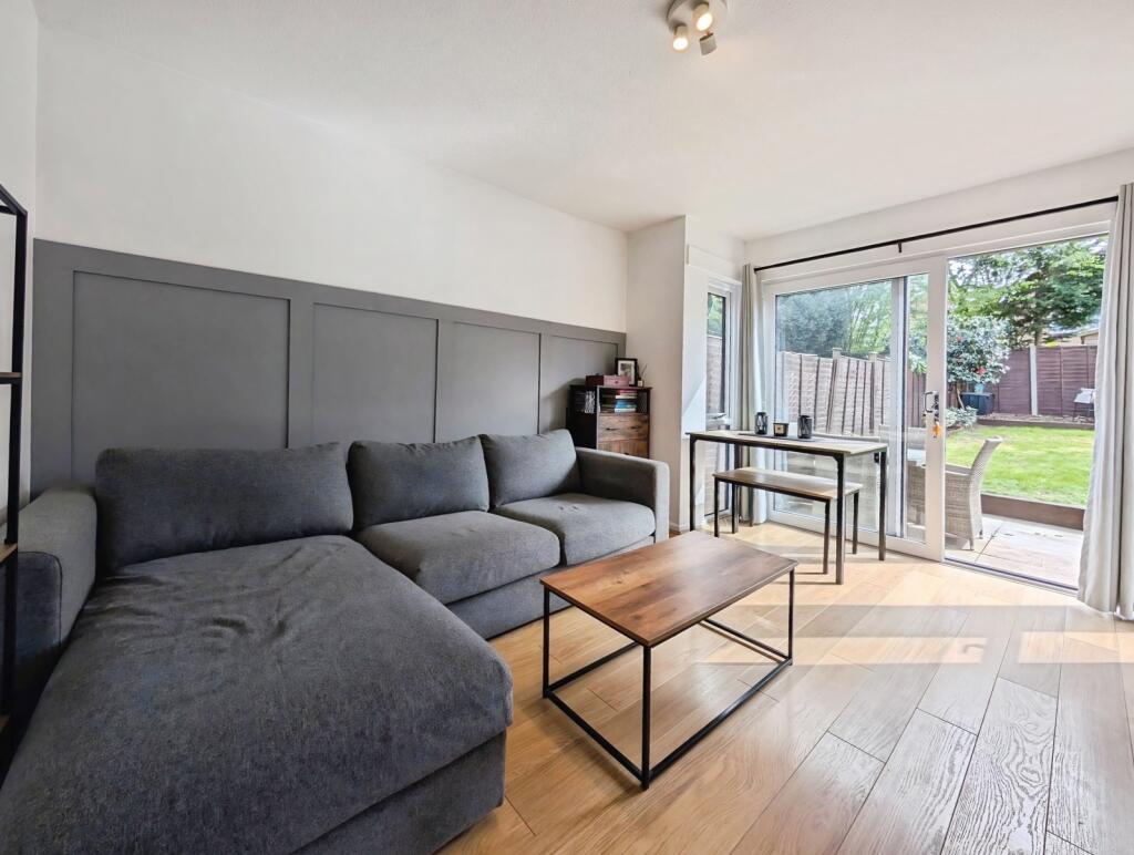 Apartment in Crowthorne, Bracknell Forest - View 2