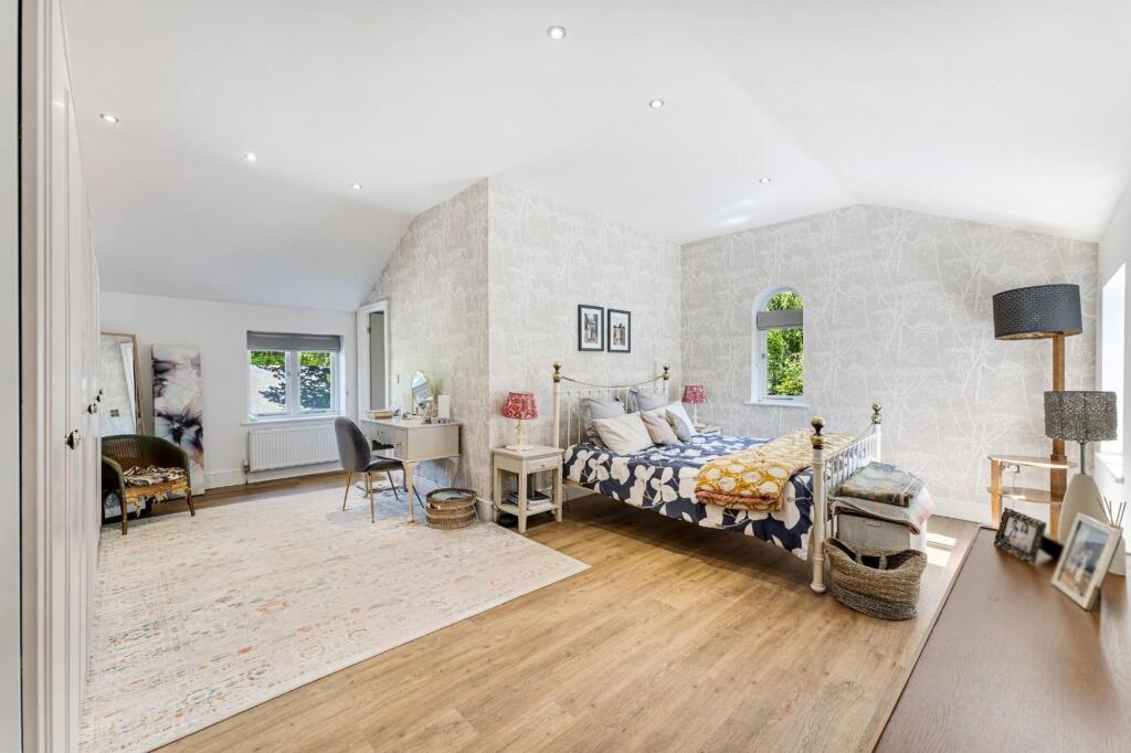 House in Wilmslow, Pownall Park - More