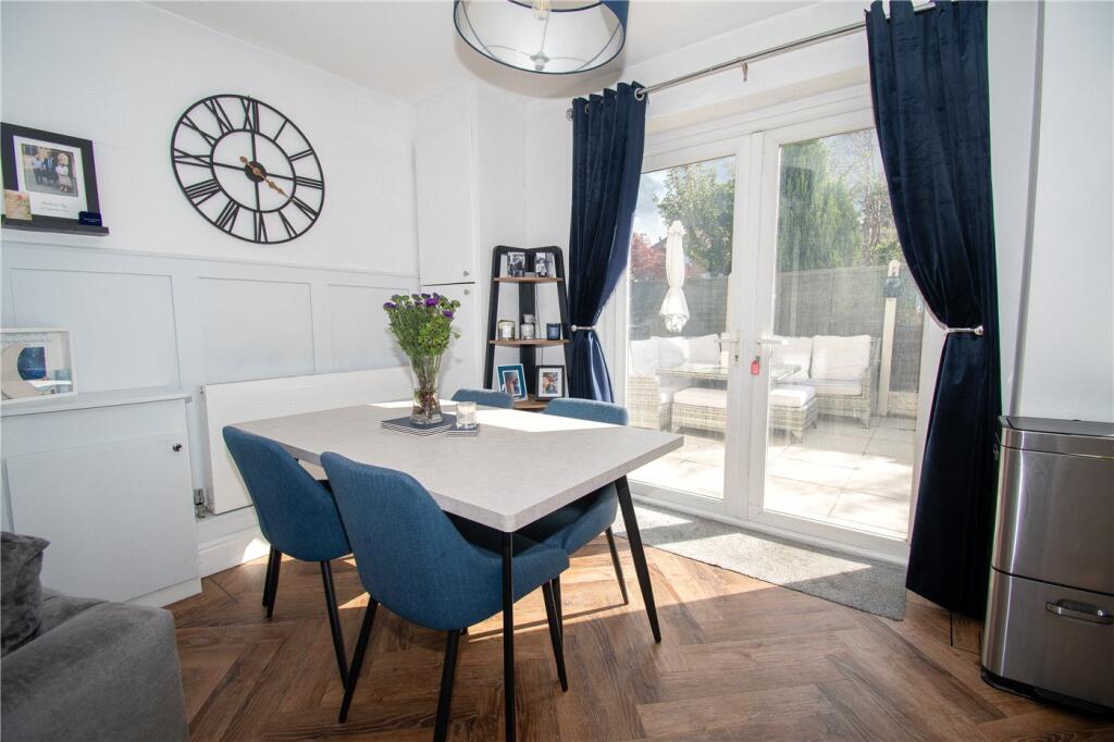 House in Wirral, Liverpool City Region - View 5