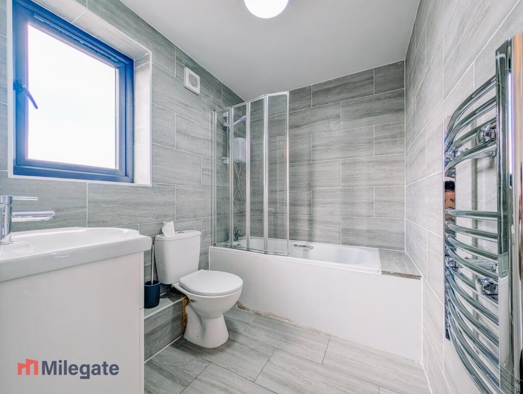 Apartment in Hemel Hempstead - View 5