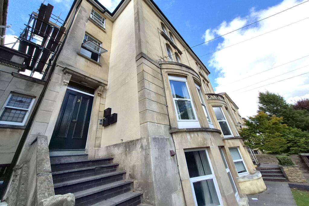 Main image of property: 2 bedroom Ground Floor Flat in Cotham