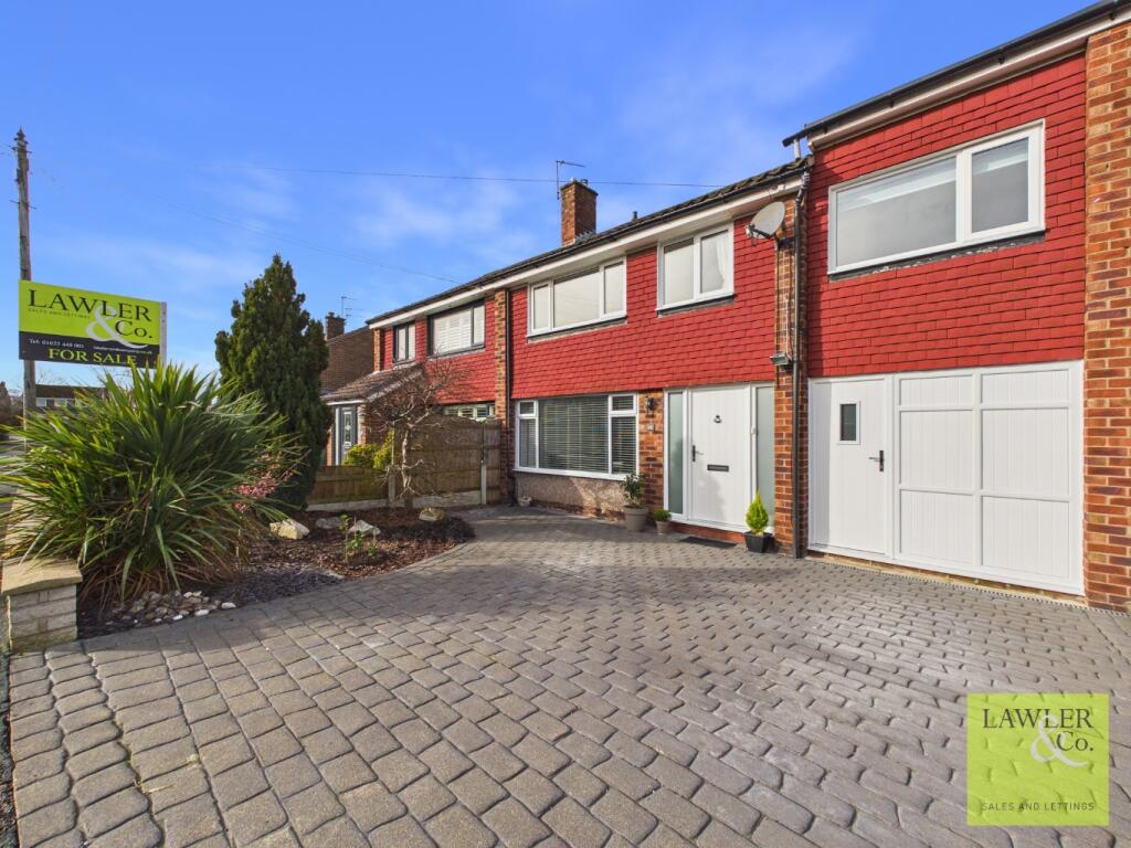 Main image of property: Chestnut Drive, Poynton, Stockport, Cheshire, SK12 1QB