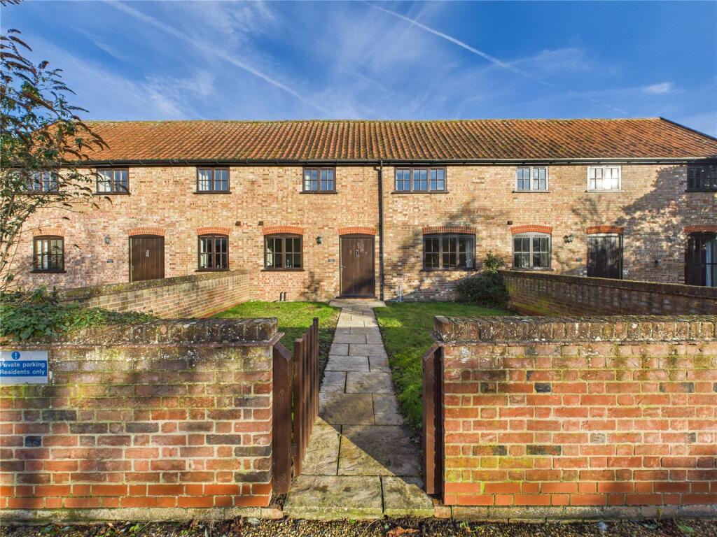 Sproughton 2 bedroom terraced house for sale in High Street, Sproughton, Ipswich ...