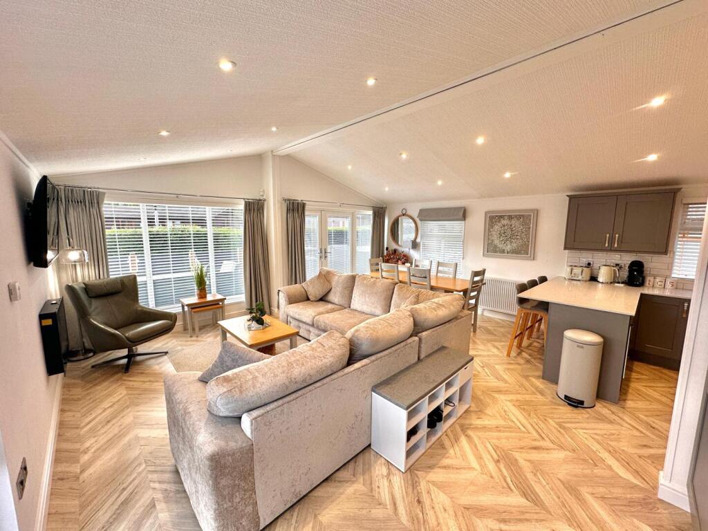 White Cross Bay Holiday Park & Marine, Ambleside Road, Windermere, LA23 1LF - View 4