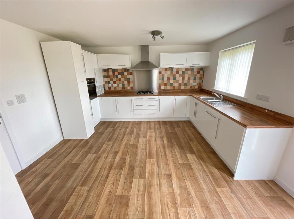 House in Stockton-on-Tees - More