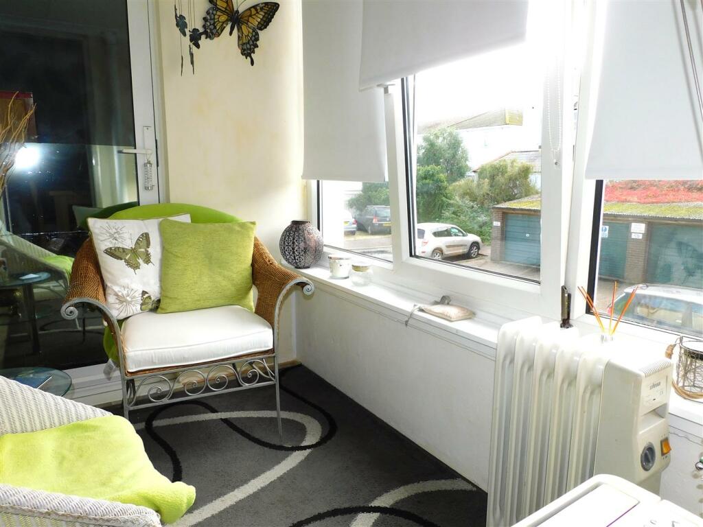 Manor Court, Seaton photo 3
