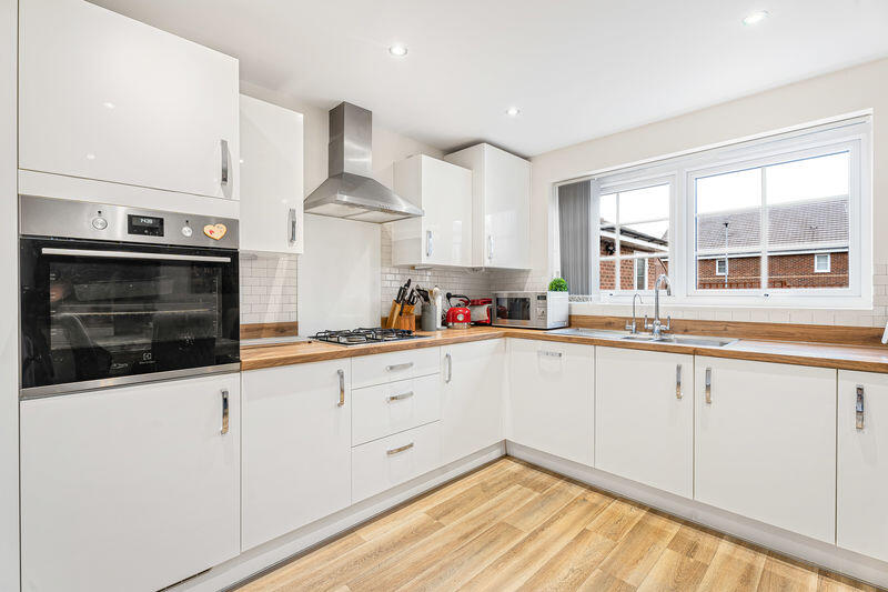 House in Milton Keynes, Bletchley and Fenny Stratford - View 2