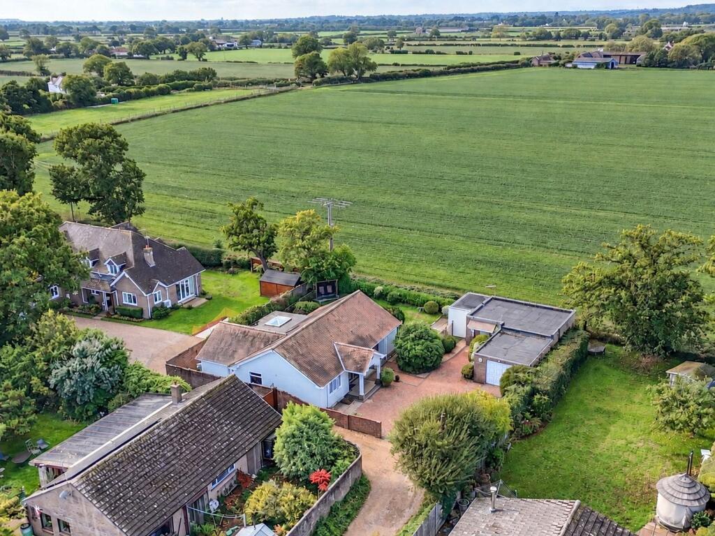 West Lane, Bransgore, Christchurch, Dorset, BH23 photo 2