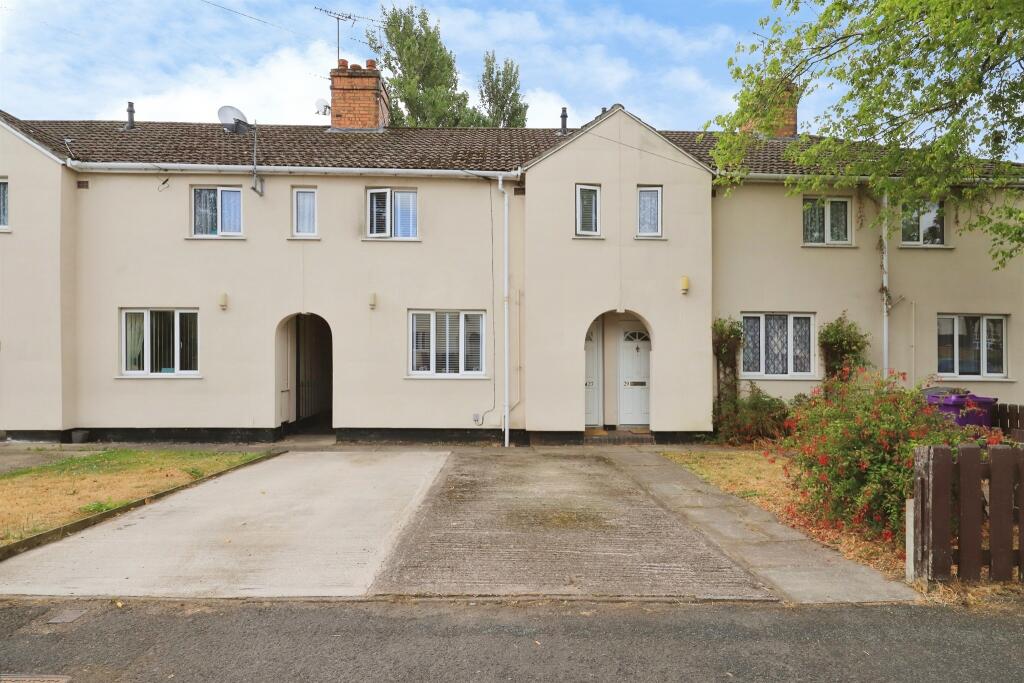 3-bed terraced on Old Fallings Crescent, Fallings Park, Wolverhampton, £190,000