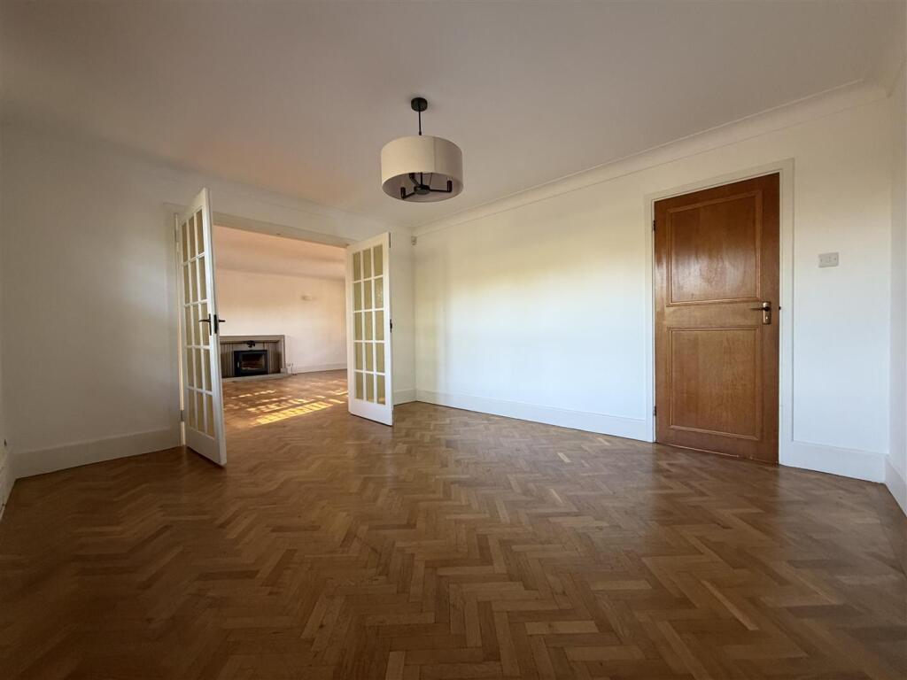 House in Maidstone, Monchelsea Park, Otham - View 4
