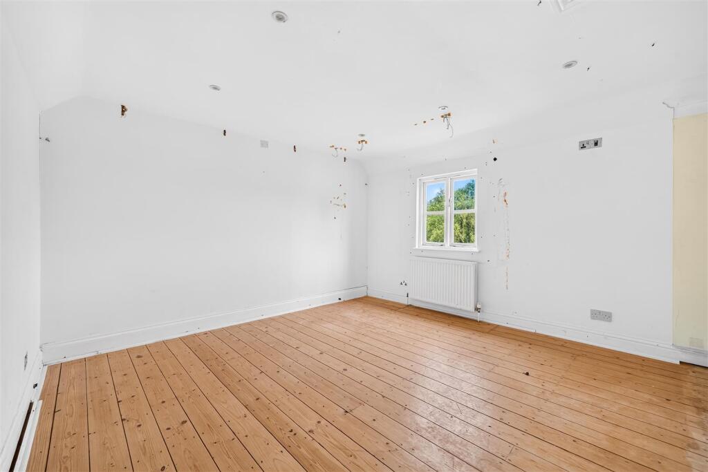 House in Ilford - View 4