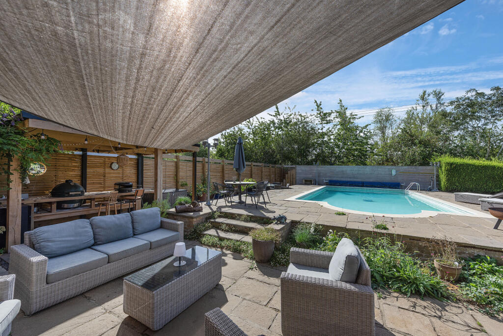 House in Peterborough - View 4
