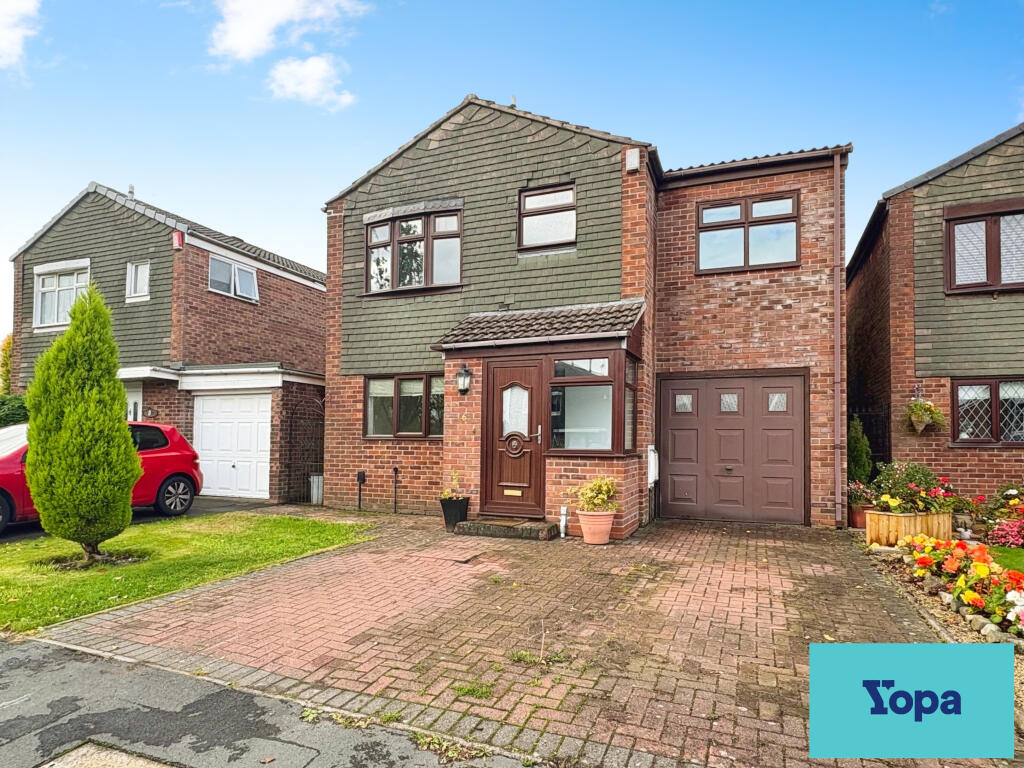 4-bed detached on Badger Grove, Meir Park, Stoke-on-trent, ST3, £275,000