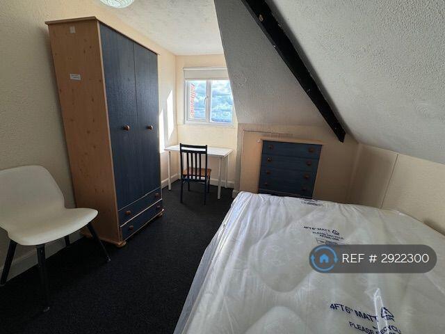 1 bedroom house share for rent