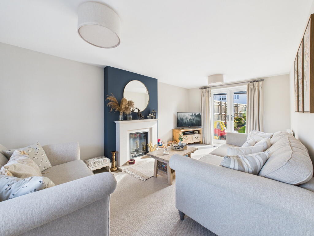 Angel Drive, Calne, Wiltshire, SN11 0FW photo 4