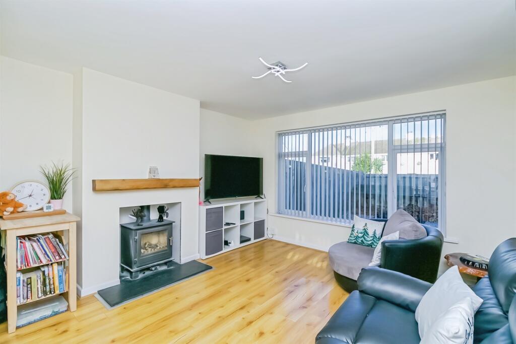 Pantycelyn Place, St. Athan, Barry photo 4