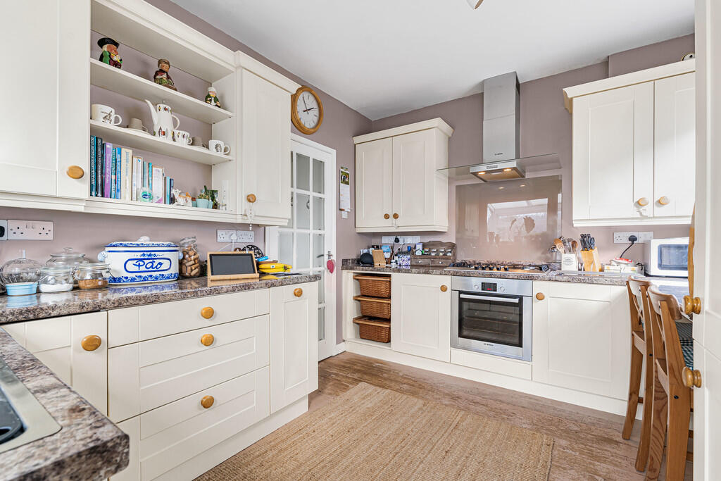 Fairfield Close, Bovey Tracey photo 2