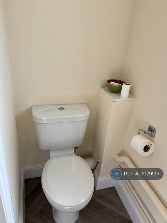 House in Huntingdonshire, Earith - More