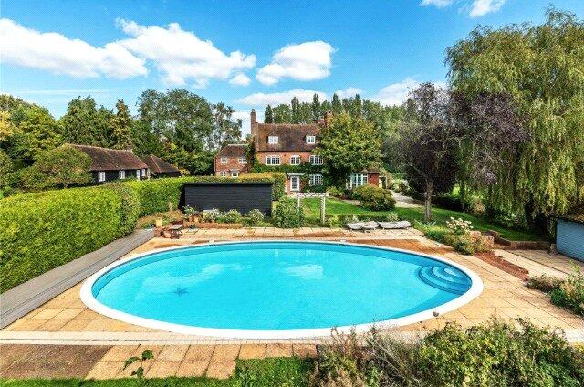 Main image of property: Effingham Common Road, Effingham, Leatherhead, KT24