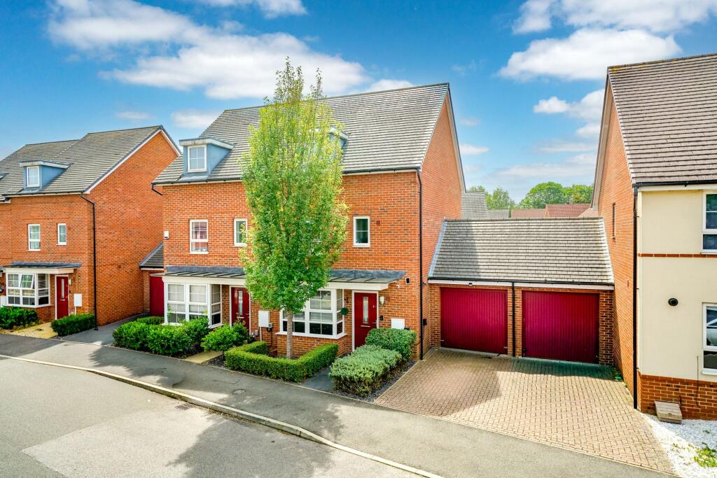 Main image of property: Admiral Avenue, Hemel Hempstead, HP2