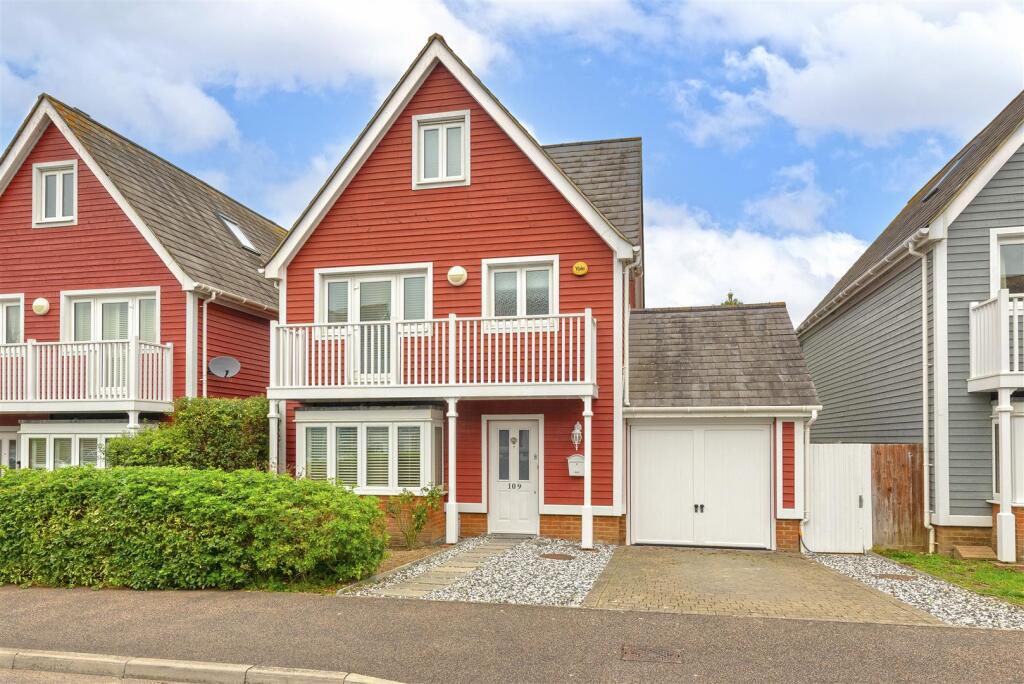 Main image of property: The Lakes, Larkfield, Aylesford