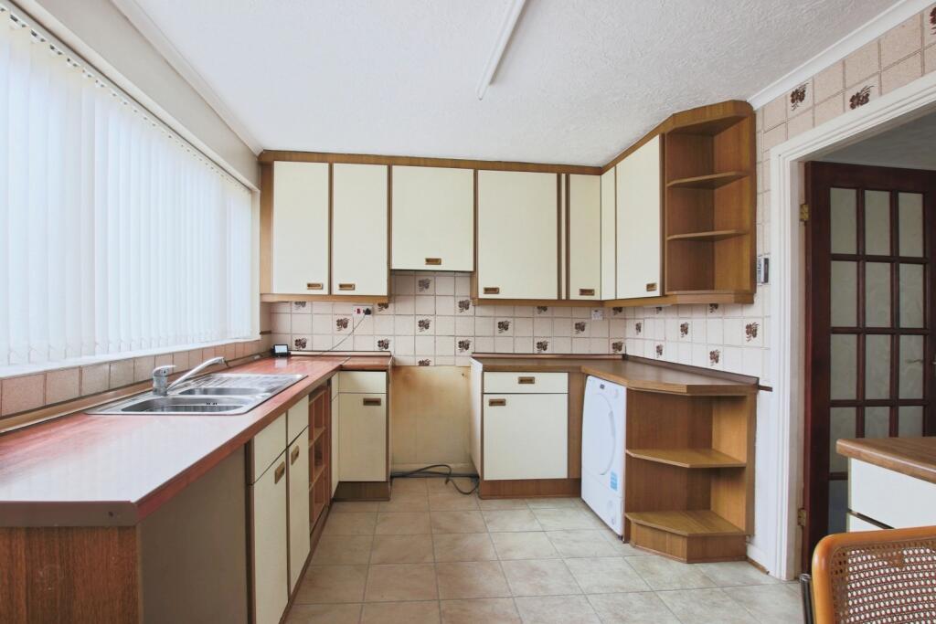 16, Lambert Park Road, Hedon,  HU12 8HF photo 2