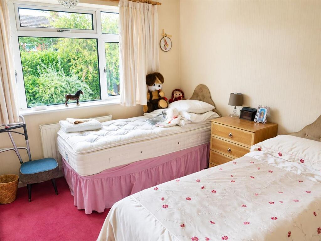 House in North Warwickshire, Gilson, Coleshill - More