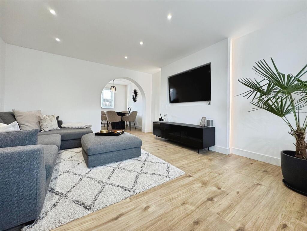 House in Sheffield - View 4