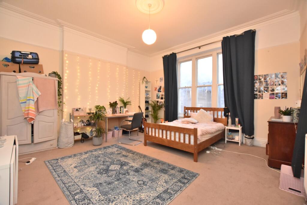 Main image of property: West Park, Clifton, BS8 2LX