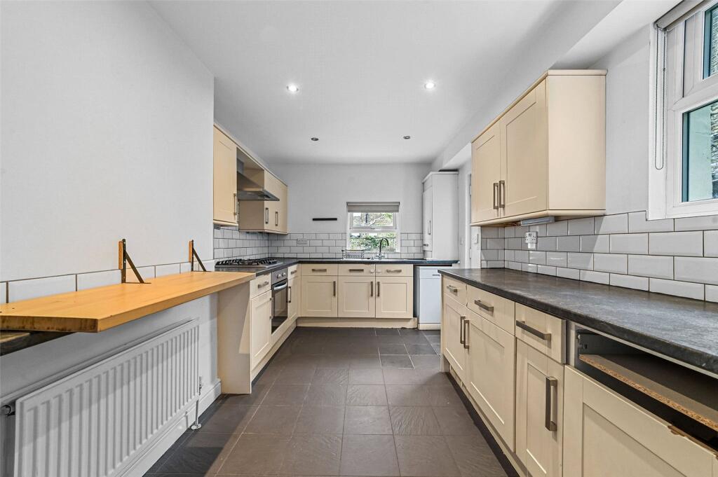 Blurton Road, Hackney, London, E5 - View 6