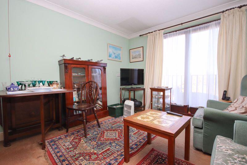 Uplands Road, Brentwood photo 2
