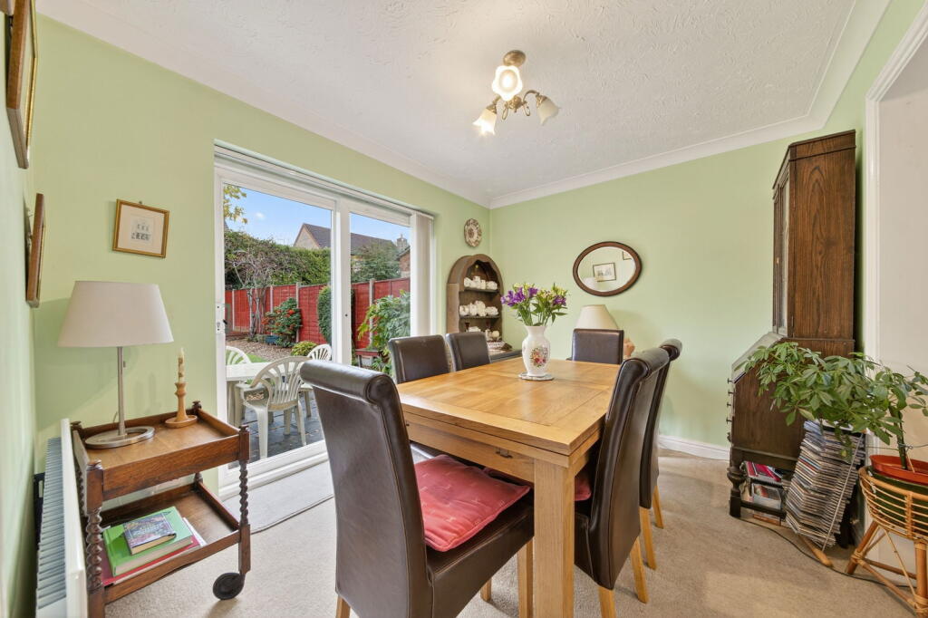 Jowett Close, Barton Seagrave, NN15 photo 4