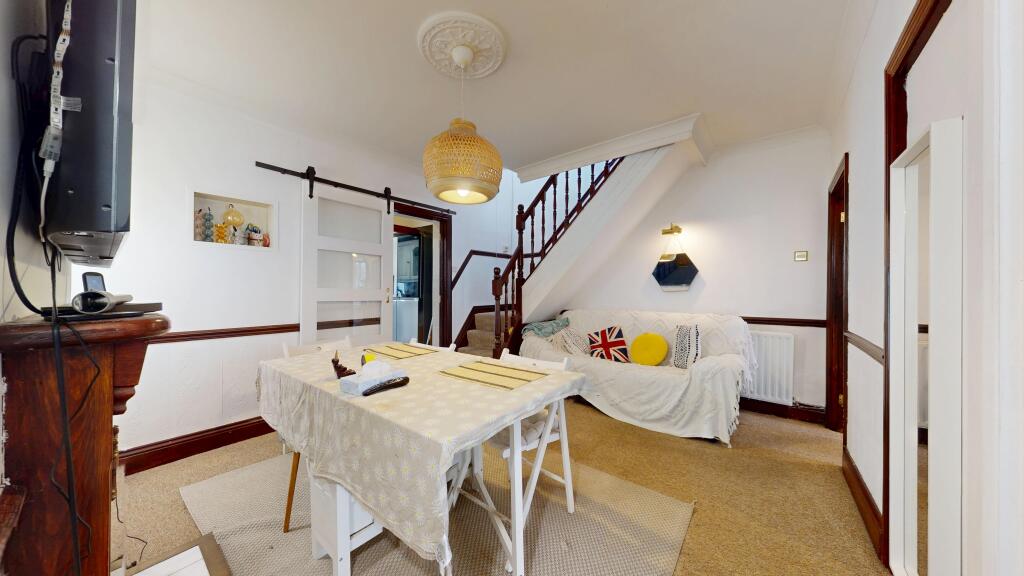 House in Cardiff, Maindy, Cathays - View 3