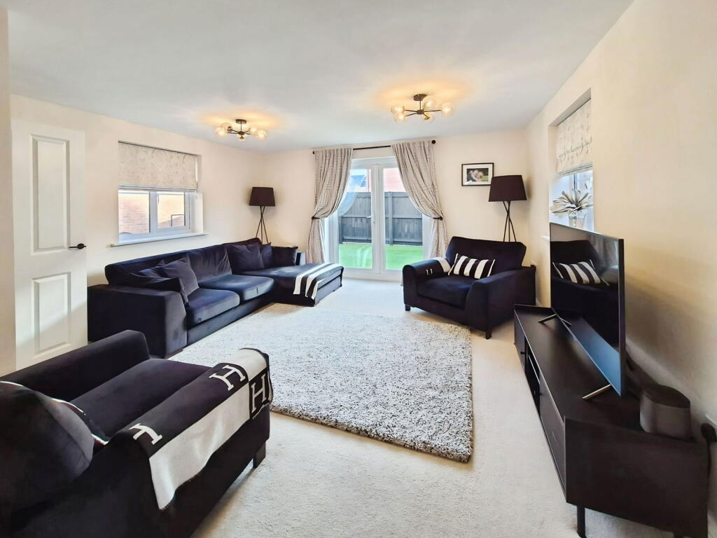 Matterhorn Close, Biddulph, Stoke-on-trent, ST8 7FJ photo 2