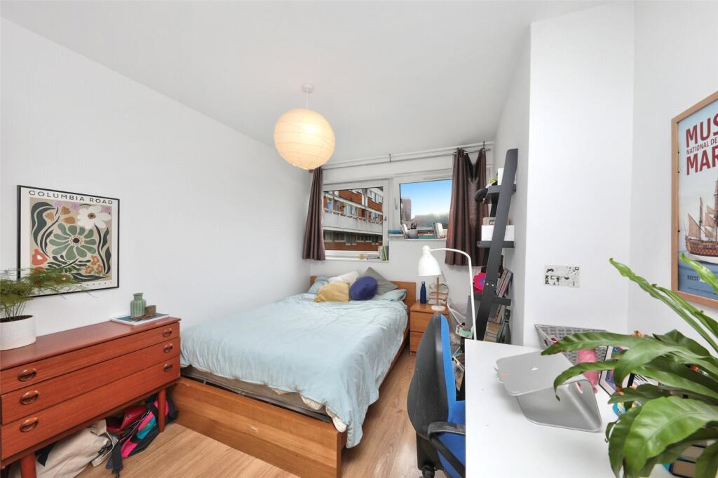 Apartment in London - View 5