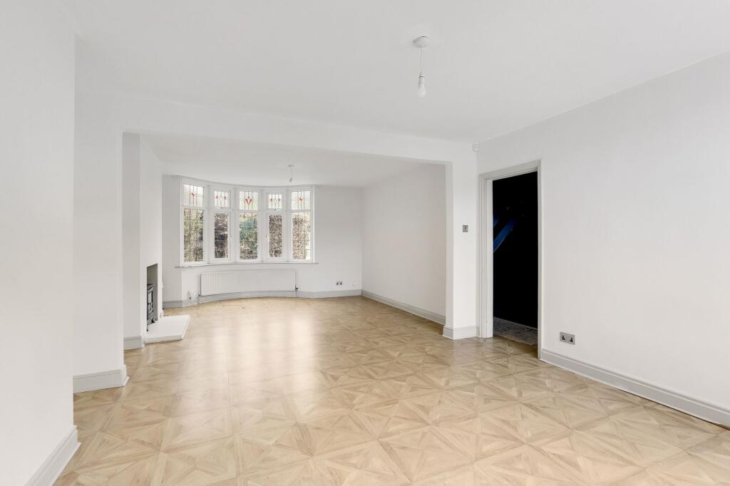 House in Nottingham, Beeston - View 5