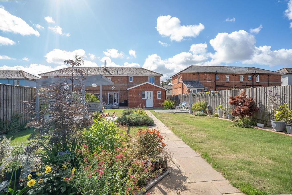 House in Ipswich - View 2