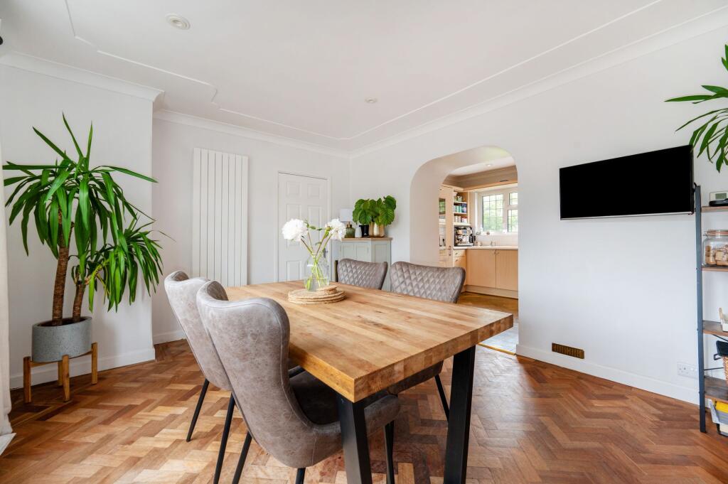 Grosvenor Road, Chichester, PO19 - More