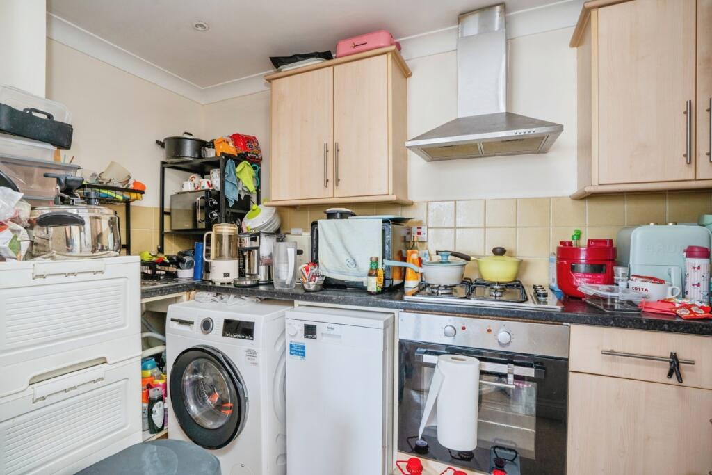 Apartment in Portsmouth - View 4
