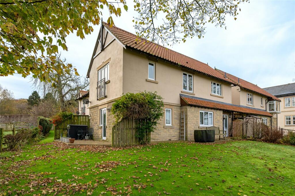Main image of property: Hollins Hall, Hampsthwaite, HG3