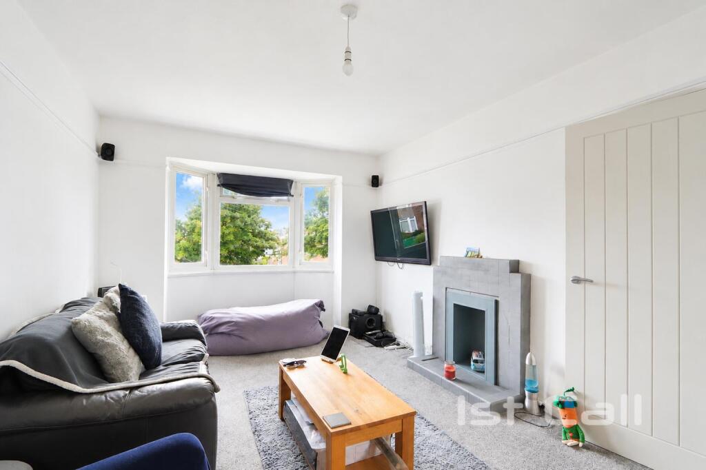 Main image of property: Peartree Close, Southend-On-Sea