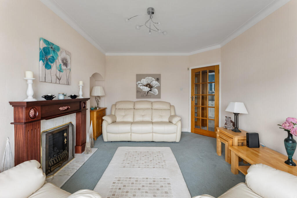 House in Glasgow, Hillview, South Williamwood - View 4