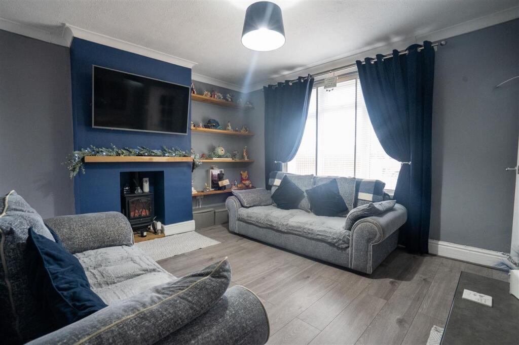 House in Birmingham, West Midlands - View 3