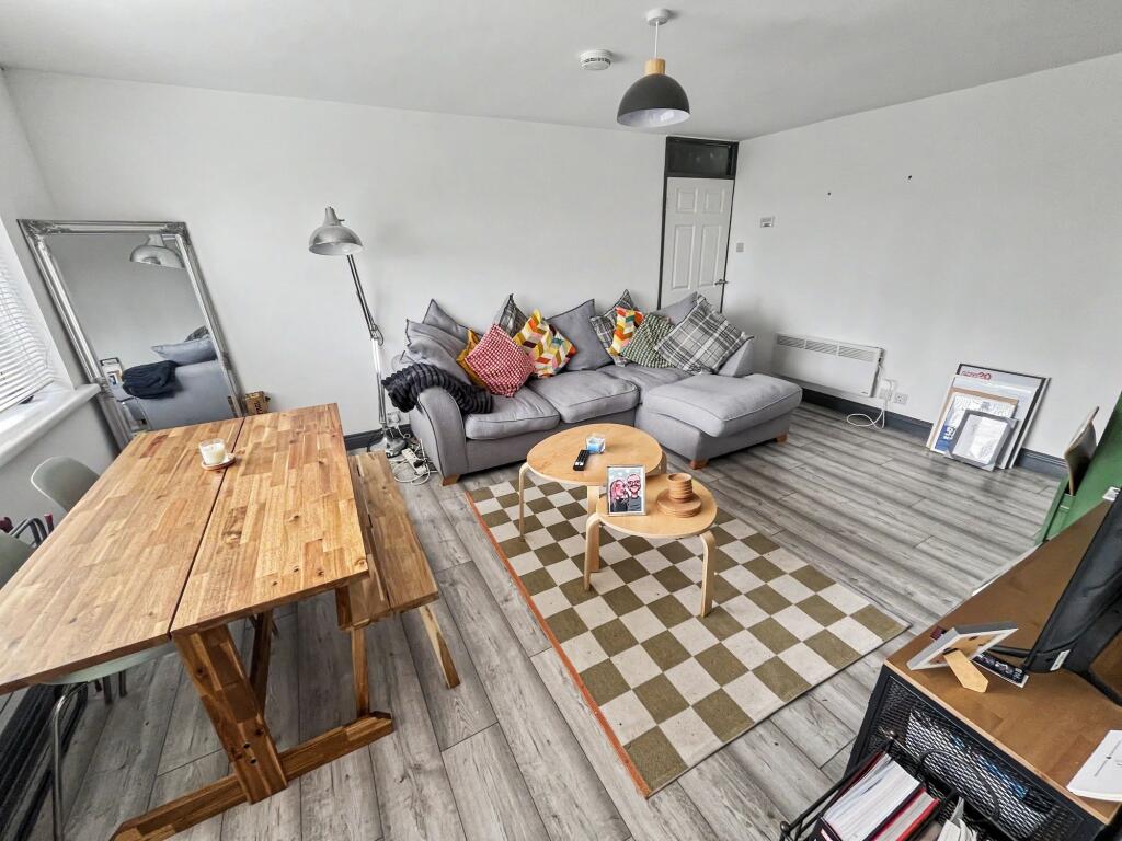Apartment in Bury, Unsworth - View 4