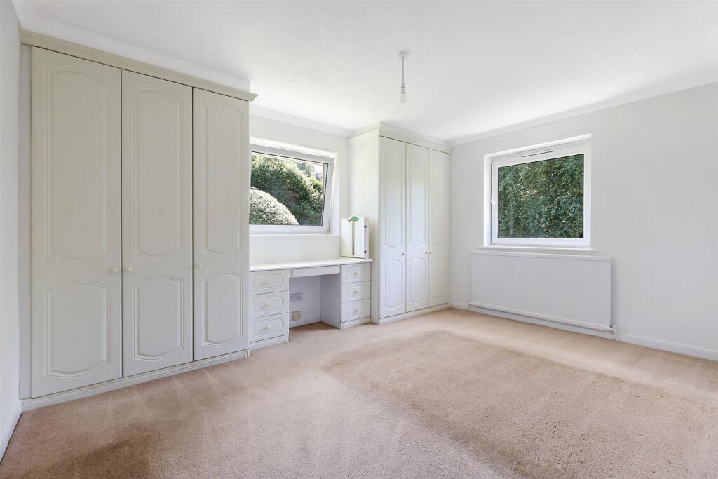 Apartment in Redhill - View 5