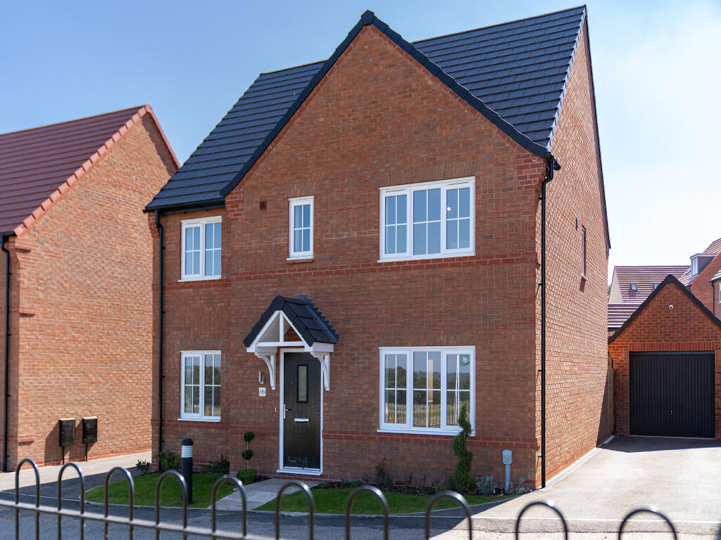 Main image of property: Higham Lane,
Nuneaton,
CV11 6BD