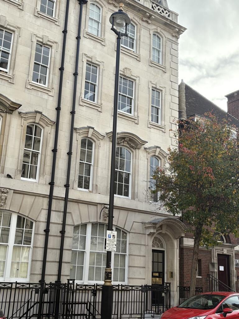 Main image of property: 41 Devonshire Street, London, Greater London, W1G 7AJ